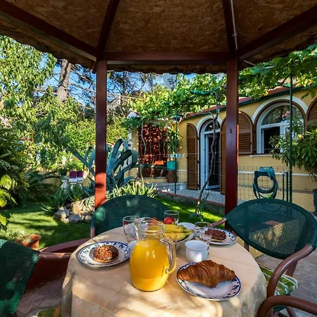Apartment Maya Mali Lošinj